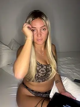 madiiy online show from September 2025 08:14:01 PM