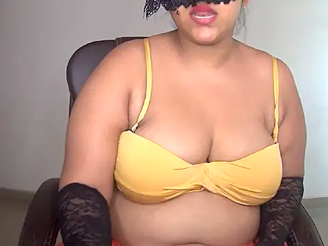 Snapshot of mrymlove chatting on September 2025 07:35:02 AM mrymlove online show from September 2025 07:35:02 AM