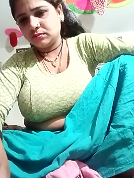 Snapshot of Rani_sahiba chatting on May 2026 05:43:01 PM Rani sahiba online show from May 2026 05:43:01 PM