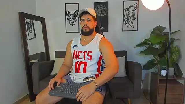 Justin kingX7 online show from April 2026 03:26:01 AM