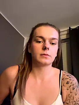 Snapshot of LisaFreier chatting on October 2025 08:05:02 PM LisaFreier online show from October 2025 08:05:02 PM