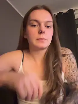 Snapshot of LisaFreier chatting on October 2025 06:41:02 PM LisaFreier online show from October 2025 06:41:02 PM
