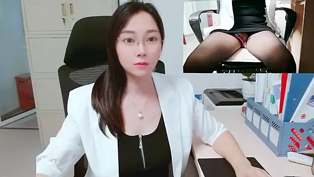 OL-Lily online show from October 2025 01:42:02 AM