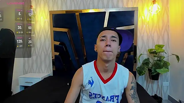 Snapshot of Justin_Lakee chatting on October 2025 11:13:02 PM Justin Lakee online show from October 2025 11:13:02 PM