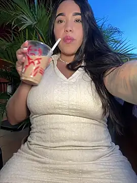 Snapshot of SofiaWildee chatting on June 2026 11:29:01 PM SofiaWildee online show from June 2026 11:29:01 PM