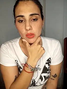 Snapshot of kariciasecreta chatting on September 2025 01:28:02 AM kariciasecreta online show from September 2025 01:28:02 AM