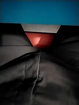 Thanhk77777 online show from October 2025 10:37:02 AM