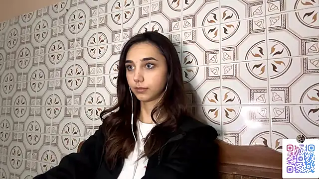 LinaMour online show from November 2025 11:15:02 PM