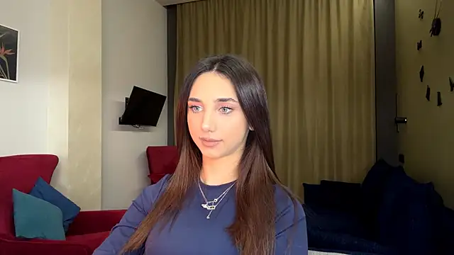 LinaMour online show from February 2026 10:13:01 PM