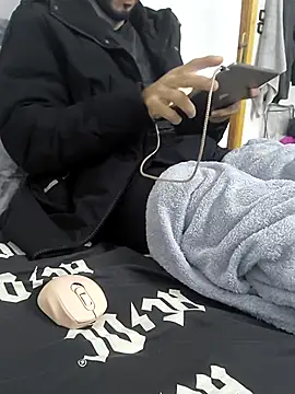 Snapshot of yazinyazin1 chatting on November 2025 09:08:01 PM yazinyazin1 online show from November 2025 09:08:01 PM