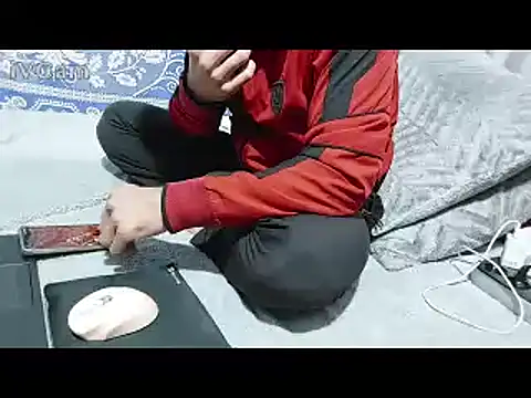 yazinyazin1 online show from February 2026 02:13:01 PM