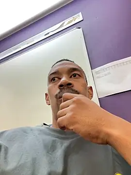 fitsexyman online show from November 2025 07:31:02 AM