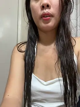 Ressythersty online show from April 2026 02:31:01 PM