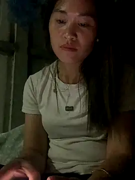 Snapshot of tuyetnhi-00 chatting on October 2025 02:02:01 PM tuyetnhi-00 online show from October 2025 02:02:01 PM