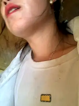 Snapshot of tuyetnhi-00 chatting on October 2025 12:26:01 AM tuyetnhi-00 online show from October 2025 12:26:01 AM