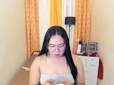 TsUncutKaren online show from March 2026 05:23:02 PM