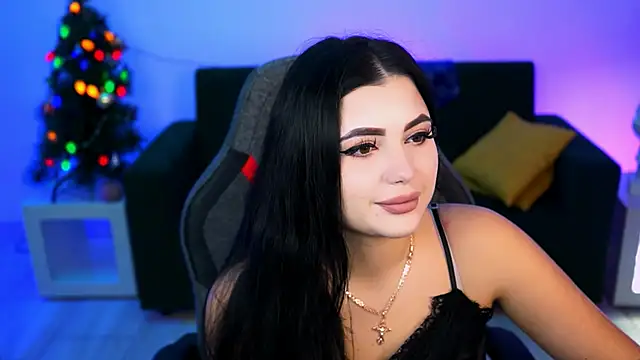 NaomiWilsons online show from December 2025 12:23:02 PM