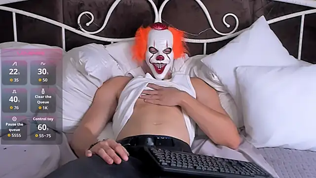 ChaseMuscular online show from October 2025 11:00:01 AM