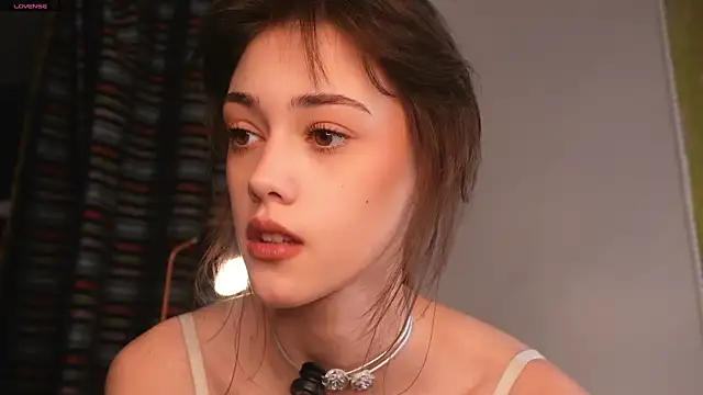 Snapshot of ttragedienne chatting on October 2025 01:45:01 PM ttragedienne online show from October 2025 01:45:01 PM