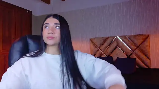 Aurora jones11 online show from November 2025 03:50:01 AM