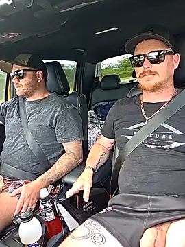 Snapshot of brokecountrylads chatting on February 2026 01:00:02 AM brokecountrylads online show from February 2026 01:00:02 AM