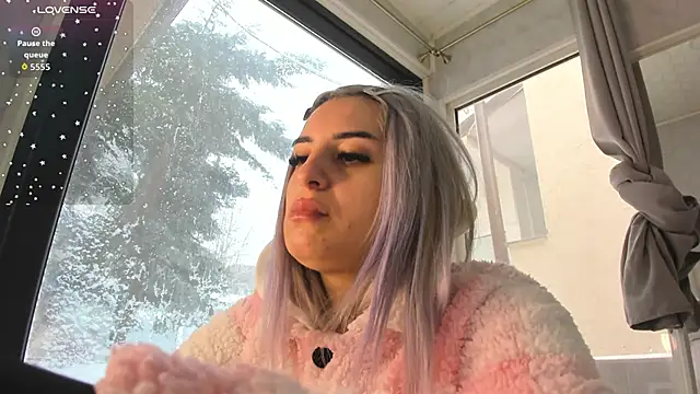 Ella Vee online show from February 2026 07:31:02 AM