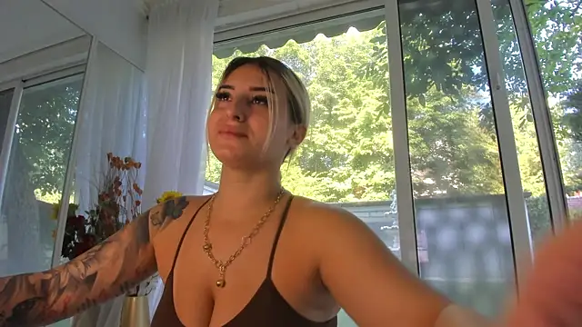 Ella Vee online show from July 2026 05:45:02 AM