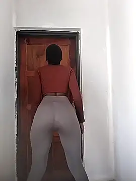 Melanin2002 online show from April 2026 09:21:02 AM