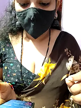 luci-queen online show from October 2025 03:36:02 AM