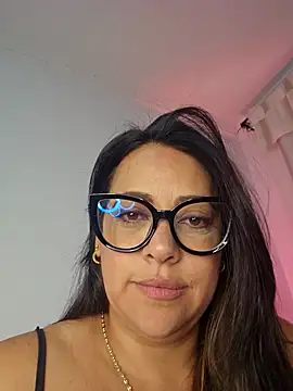 Nicoleefaith  online show from April 2026 01:41:02 PM