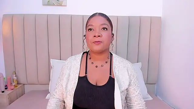 Afrodita de amor online show from December 2025 11:37:02 AM