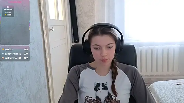 CutieAnny online show from December 2025 04:51:01 AM