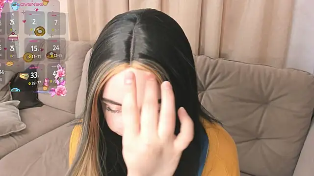 Snapshot of EvaBlimey chatting on November 2025 05:23:02 AM EvaBlimey online show from November 2025 05:23:02 AM