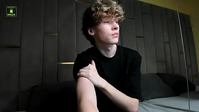 Snapshot of Kevin_Garsia chatting on September 2025 08:44:01 PM Kevin Garsia online show from September 2025 08:44:01 PM