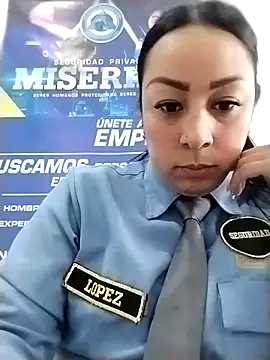 Snapshot of CRISTAL__11 chatting on November 2025 02:40:02 PM CRISTAL 11 online show from November 2025 02:40:02 PM