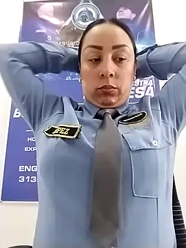 Snapshot of CRISTAL__11 chatting on November 2025 12:48:02 PM CRISTAL 11 online show from November 2025 12:48:02 PM