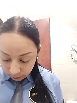 Snapshot of CRISTAL__11 chatting on November 2025 01:10:01 PM CRISTAL 11 online show from November 2025 01:10:01 PM