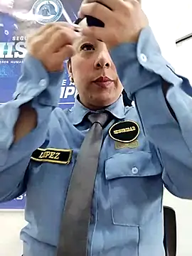 Snapshot of CRISTAL__11 chatting on December 2025 01:16:02 PM CRISTAL 11 online show from December 2025 01:16:02 PM