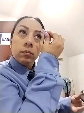 Snapshot of CRISTAL__11 chatting on December 2025 12:58:02 PM CRISTAL 11 online show from December 2025 12:58:02 PM