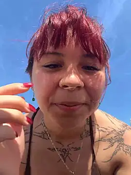 Snapshot of YumiLux chatting on June 2026 01:34:02 PM YumiLux online show from June 2026 01:34:02 PM