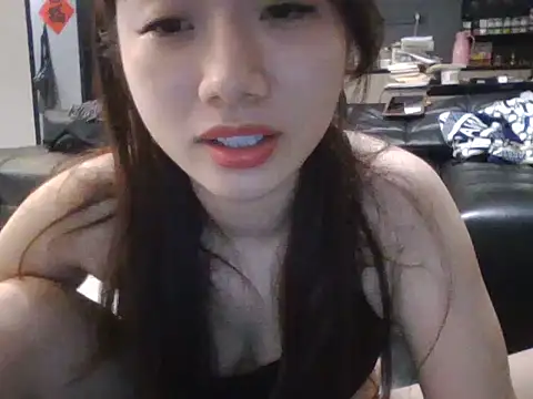 Amy-bb online show from September 2025 08:32:02 PM