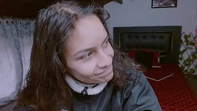 Skylovershot online show from November 2025 01:34:02 PM