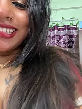 Snapshot of V-Hot-Sweti chatting on September 2025 07:13:02 PM V-Hot-Sweti online show from September 2025 07:13:02 PM