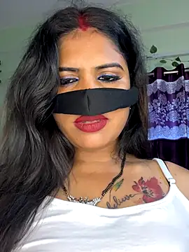 Snapshot of V-Hot-Sweti chatting on September 2025 01:10:01 AM V-Hot-Sweti online show from September 2025 01:10:01 AM