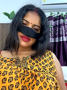 Snapshot of V-Hot-Sweti chatting on October 2025 04:48:02 PM V-Hot-Sweti online show from October 2025 04:48:02 PM