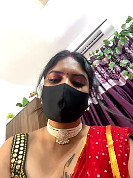 Snapshot of V-Hot-Sweti chatting on October 2025 05:33:02 PM V-Hot-Sweti online show from October 2025 05:33:02 PM