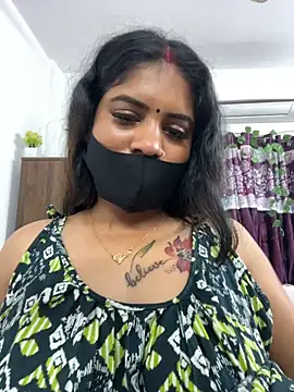 Snapshot of V-Hot-Sweti chatting on October 2025 07:27:02 AM V-Hot-Sweti online show from October 2025 07:27:02 AM