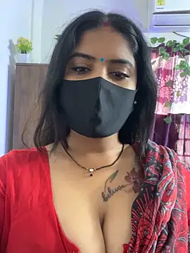 Snapshot of V-Hot-Sweti chatting on October 2025 07:42:02 AM V-Hot-Sweti online show from October 2025 07:42:02 AM