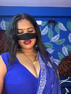 Snapshot of V-Hot-Sweti chatting on November 2025 09:31:01 AM V-Hot-Sweti online show from November 2025 09:31:01 AM