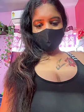 Snapshot of V-Hot-Sweti chatting on November 2025 08:15:02 AM V-Hot-Sweti online show from November 2025 08:15:02 AM